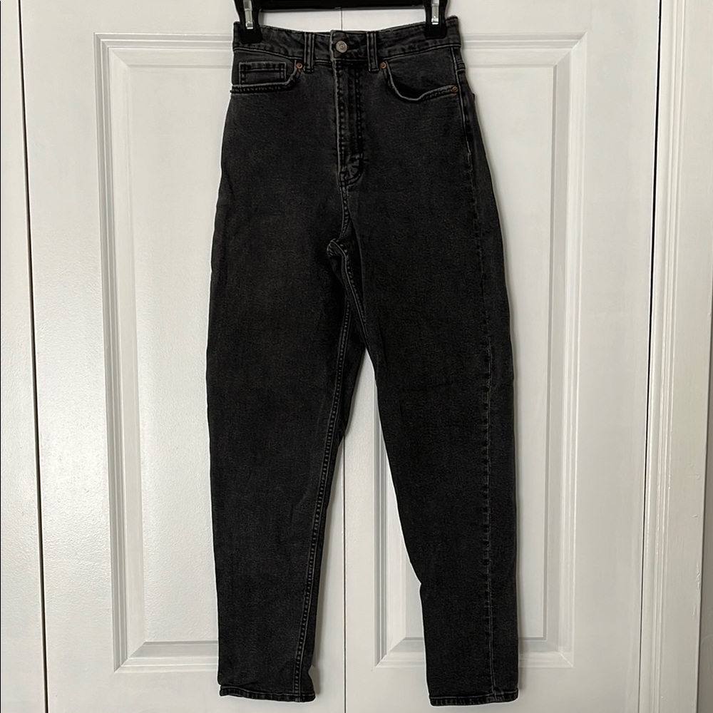 Black/ Dark grey High-Waisted Mom Jeans | H&M Divided